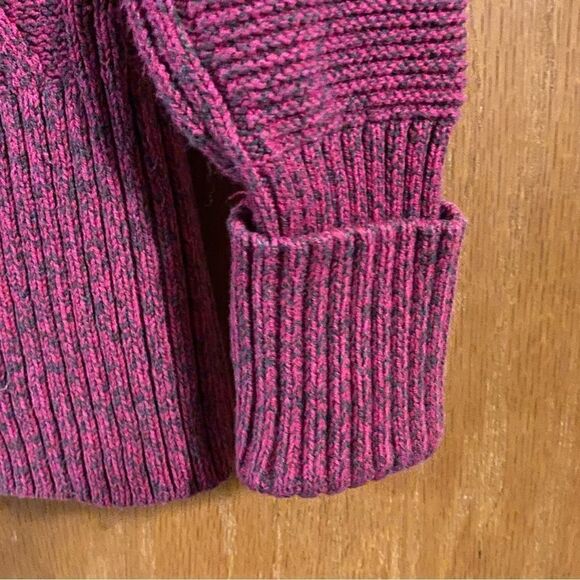 DKNY JEANS Brand Sweater, Size M. (S82) - Picture 6 of 6